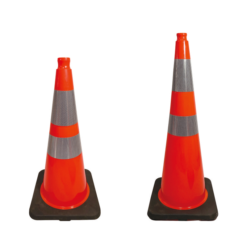 TC105 Multi-Propositum Reusable PVC Safety Cone